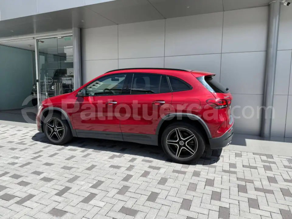 Foto 2 de Mercedes Benz GLA 250
