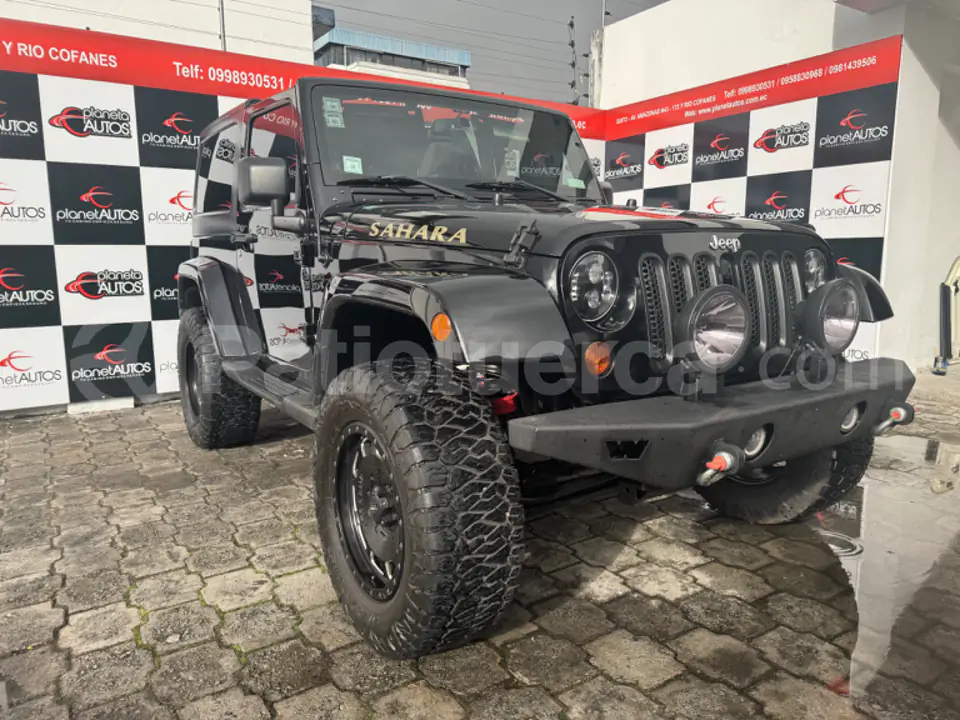 Foto 7 de Jeep Wrangler Sahara