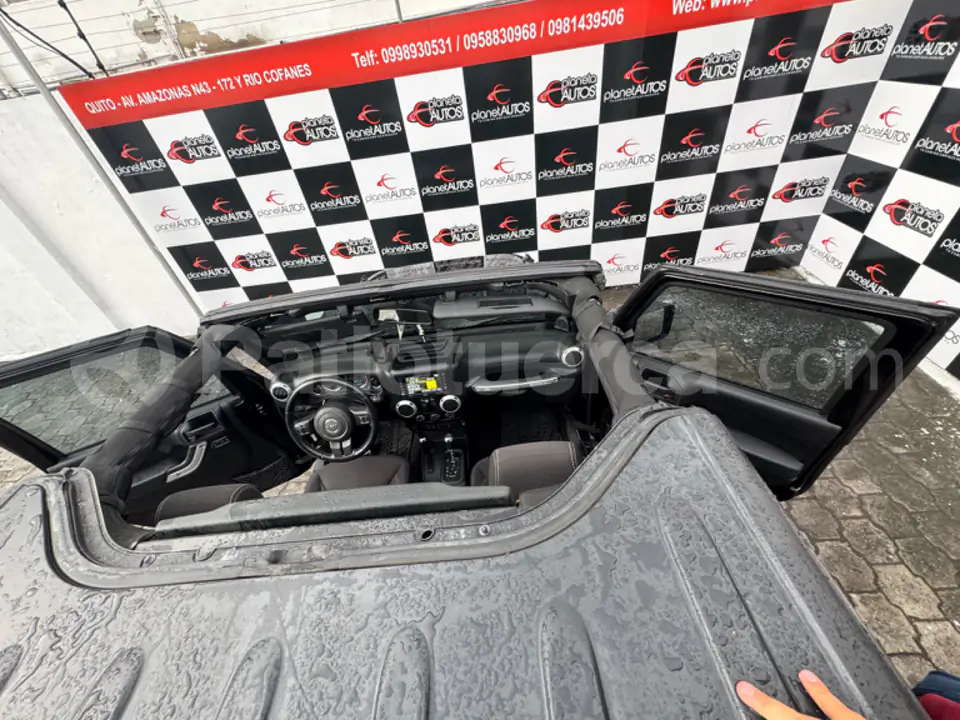 Foto 15 de Jeep Wrangler Sahara