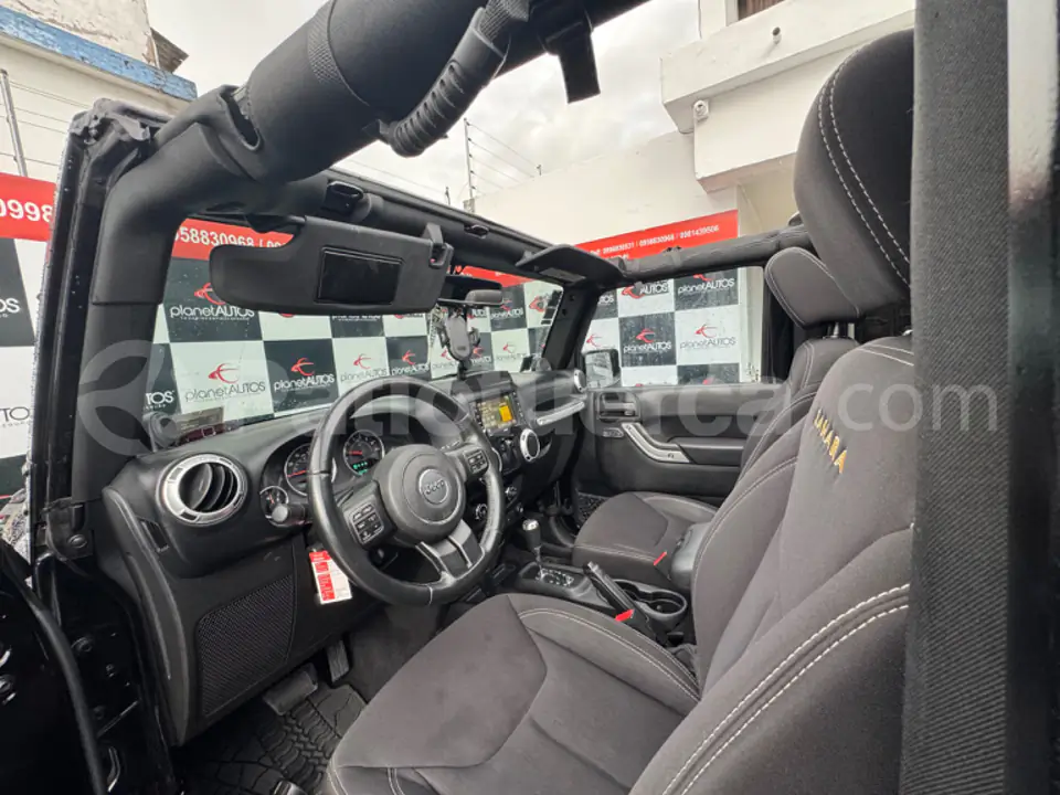 Foto 17 de Jeep Wrangler Sahara