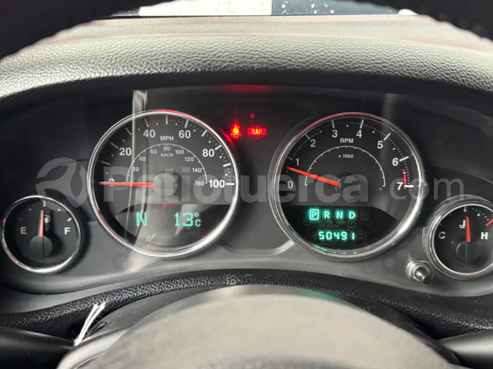 Foto 21 de Jeep Wrangler Sahara