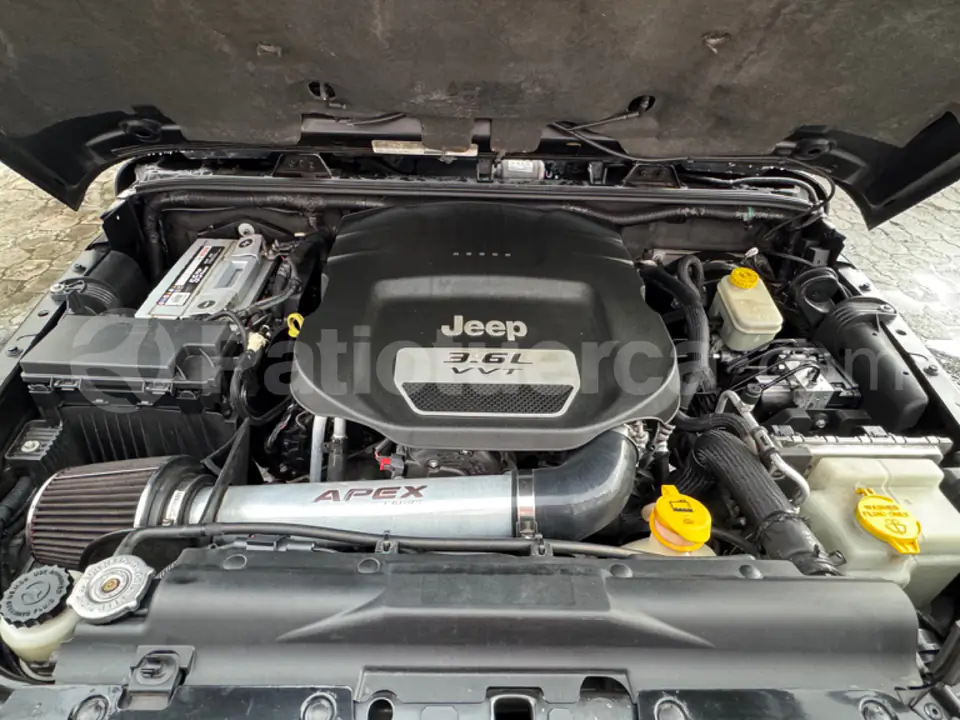 Foto 24 de Jeep Wrangler Sahara