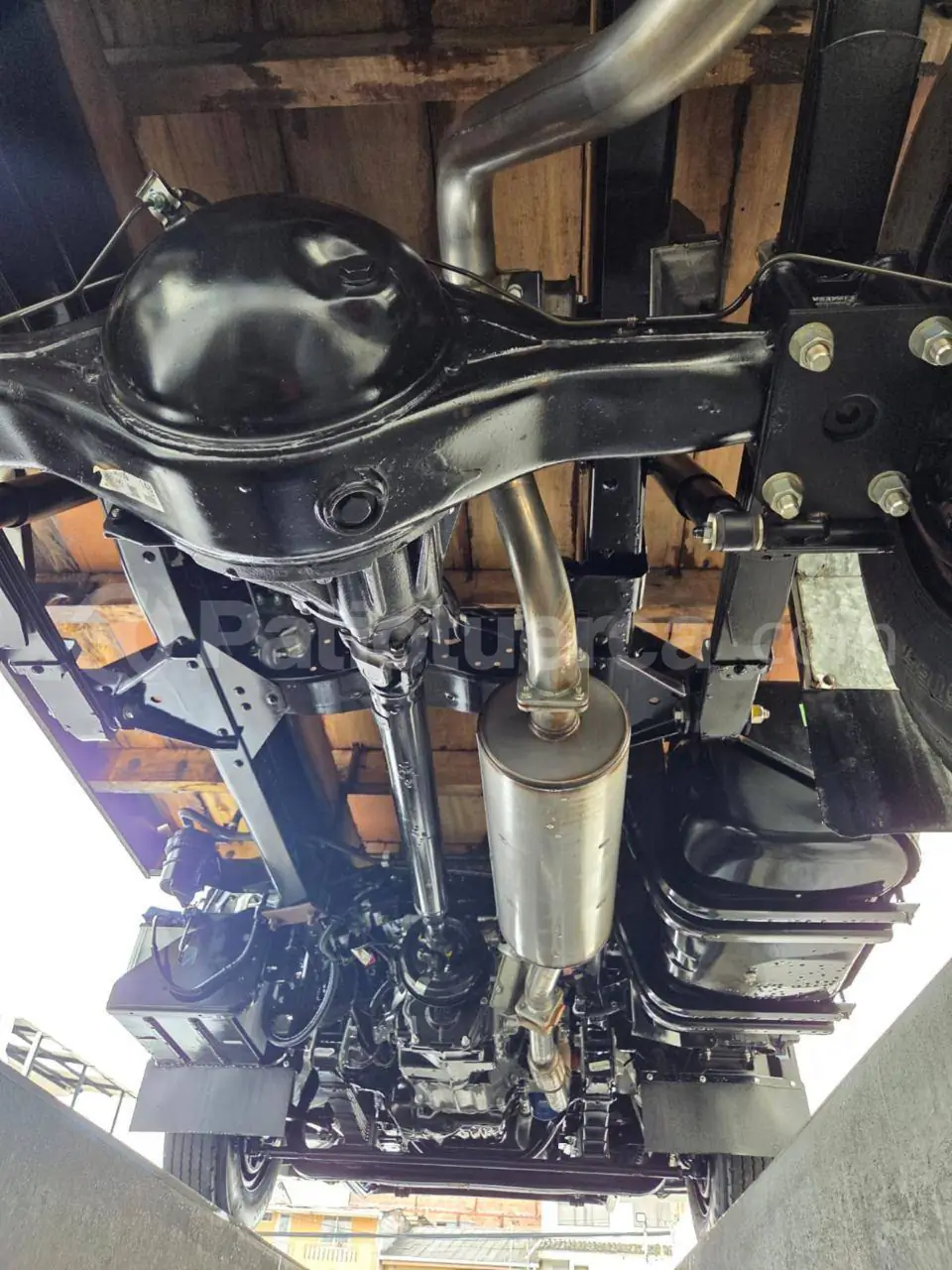 Foto 15 de Chevrolet NLR 511