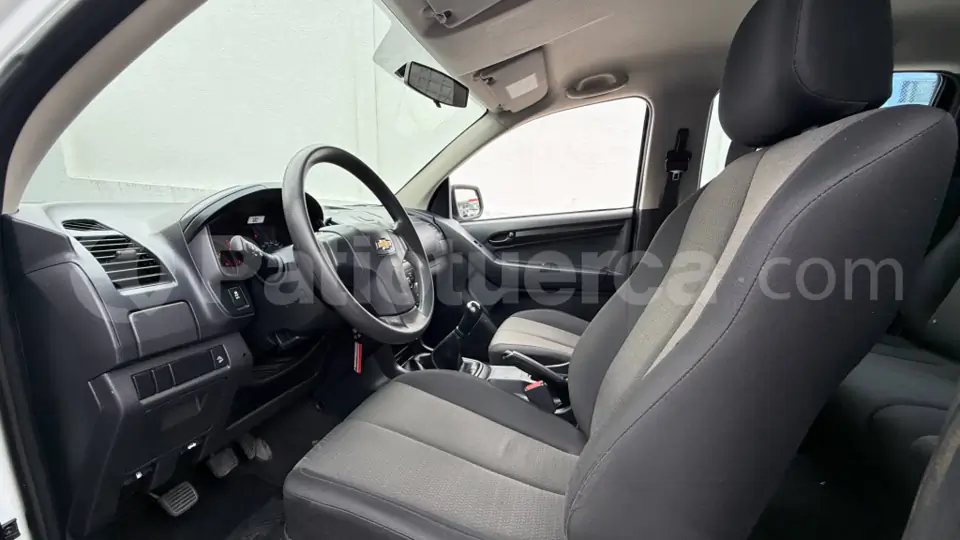 Foto 5 de Chevrolet D-MAX CRDI 2.5 CD 4X2 TM DIESEL