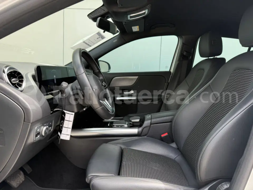 Foto 3 de Mercedes Benz GLA 200