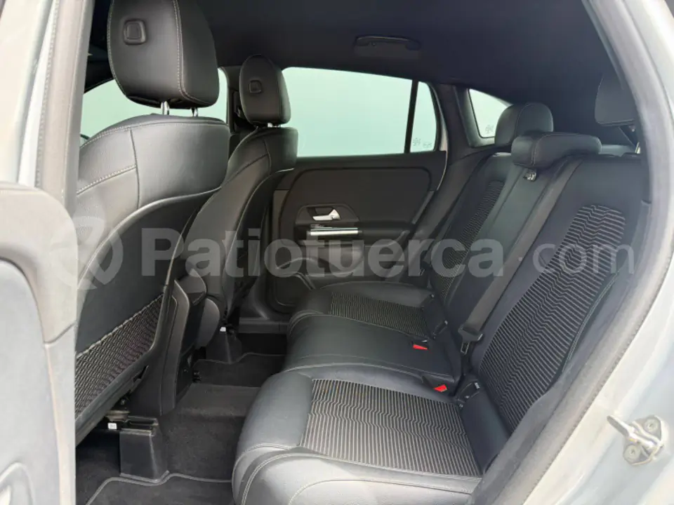 Foto 6 de Mercedes Benz GLA 200