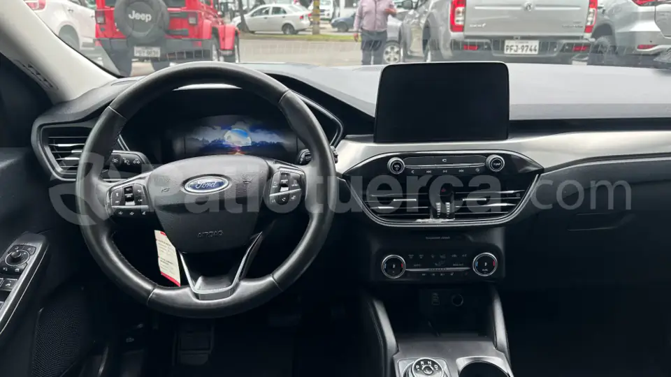 Foto 14 de Ford Escape Titanium