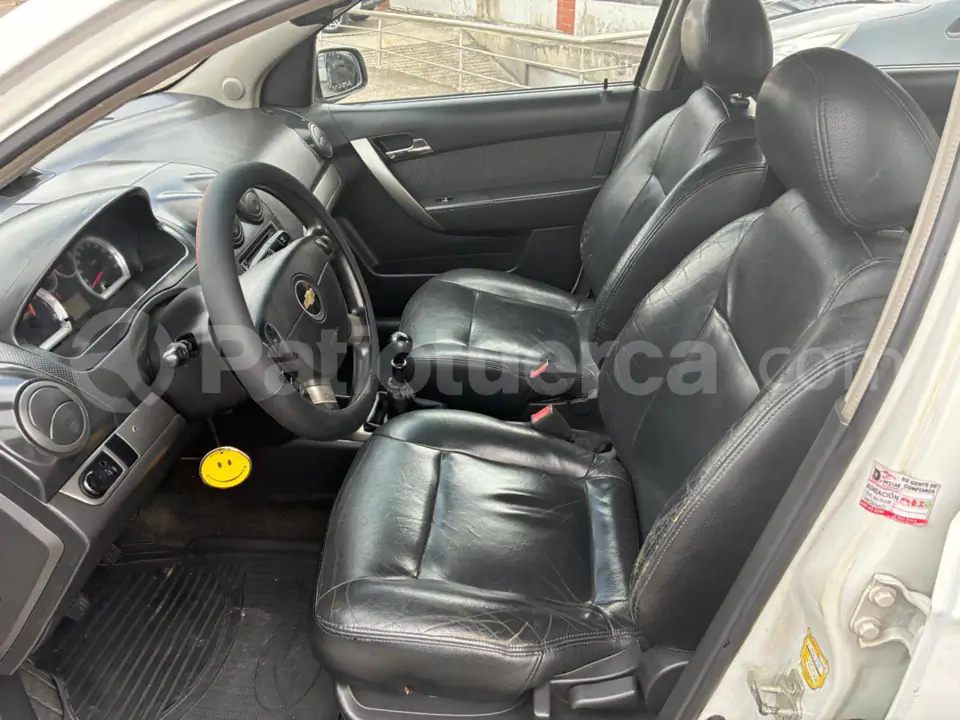 Foto 10 de Chevrolet Aveo Emotion GLS