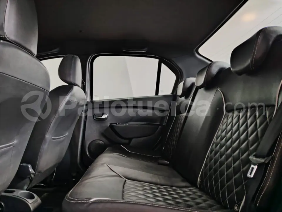 Foto 8 de Renault LOGAN CROSS INTENS