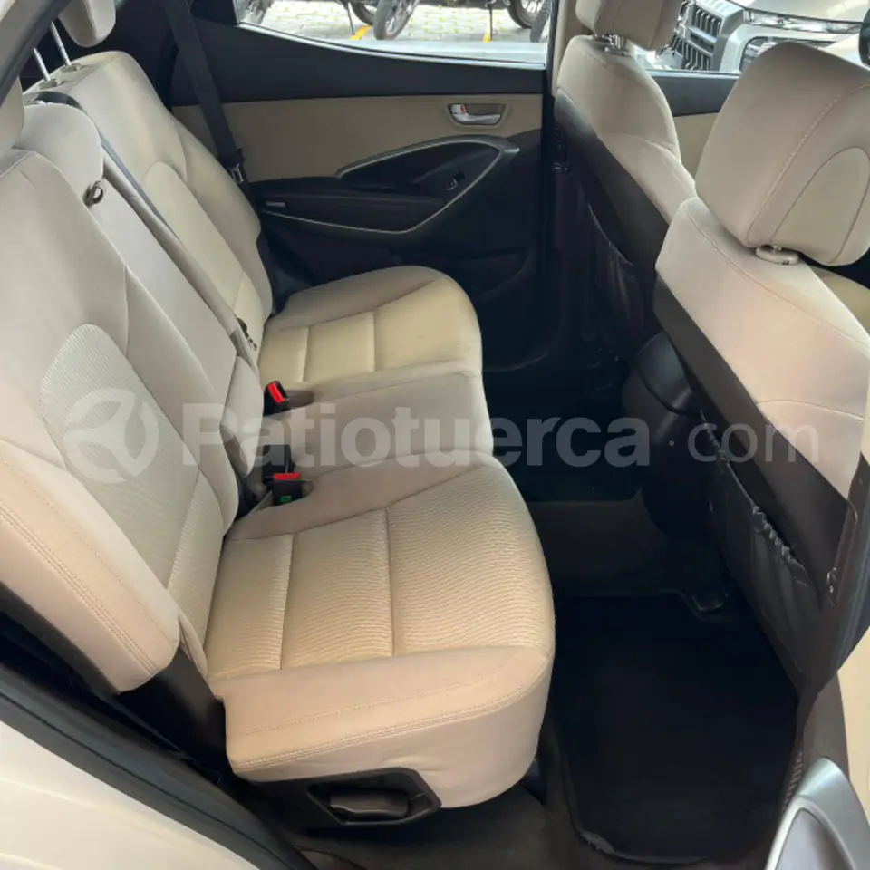 Foto 14 de Hyundai Santa Fe 4x2