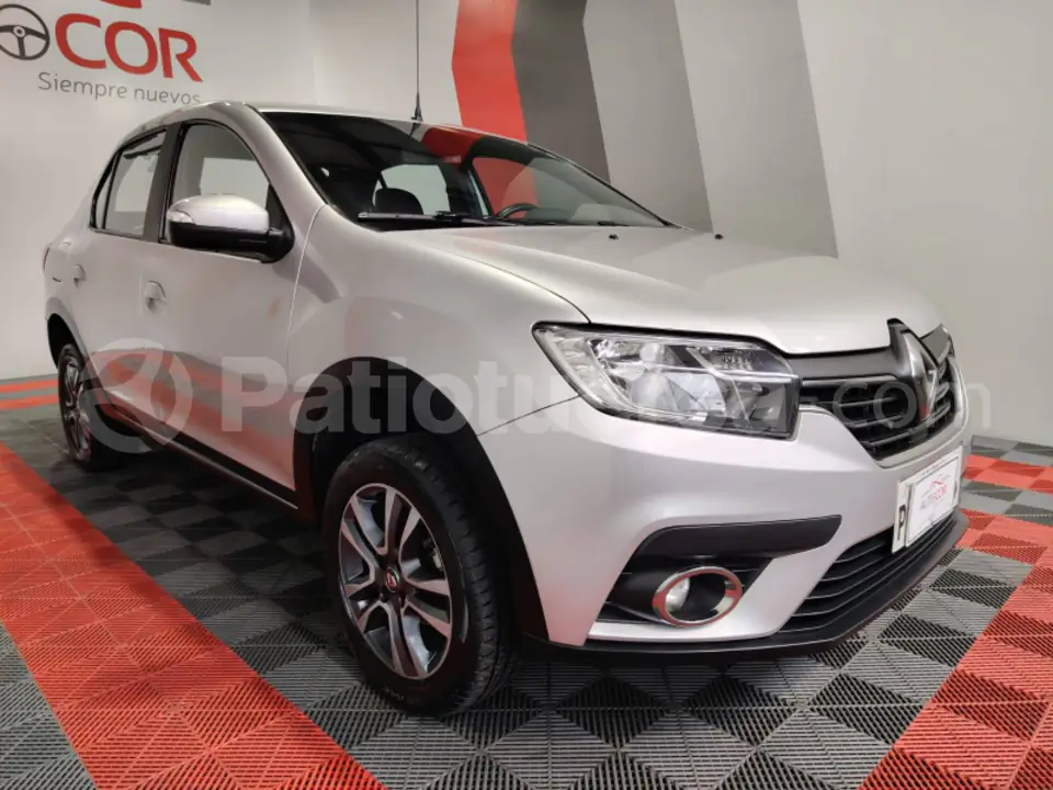 Foto 2 de Renault LOGAN CROSS INTENS