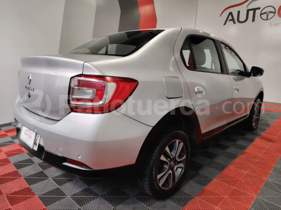 Foto 5 de Renault LOGAN CROSS INTENS
