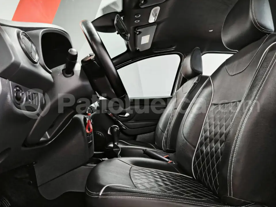 Foto 10 de Renault LOGAN CROSS INTENS