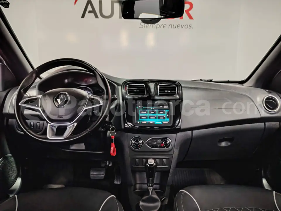 Foto 20 de Renault LOGAN CROSS INTENS