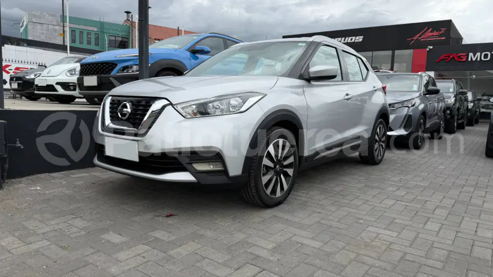 Foto 1 de Nissan Kicks Advance