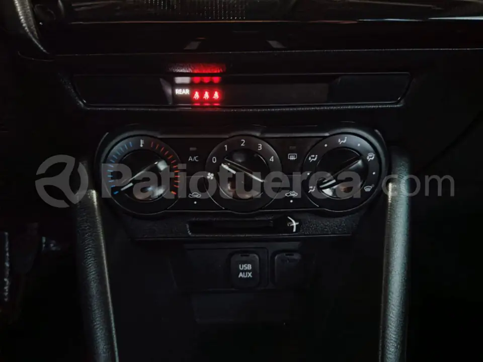 Foto 15 de Mazda CX-3 ENTRY