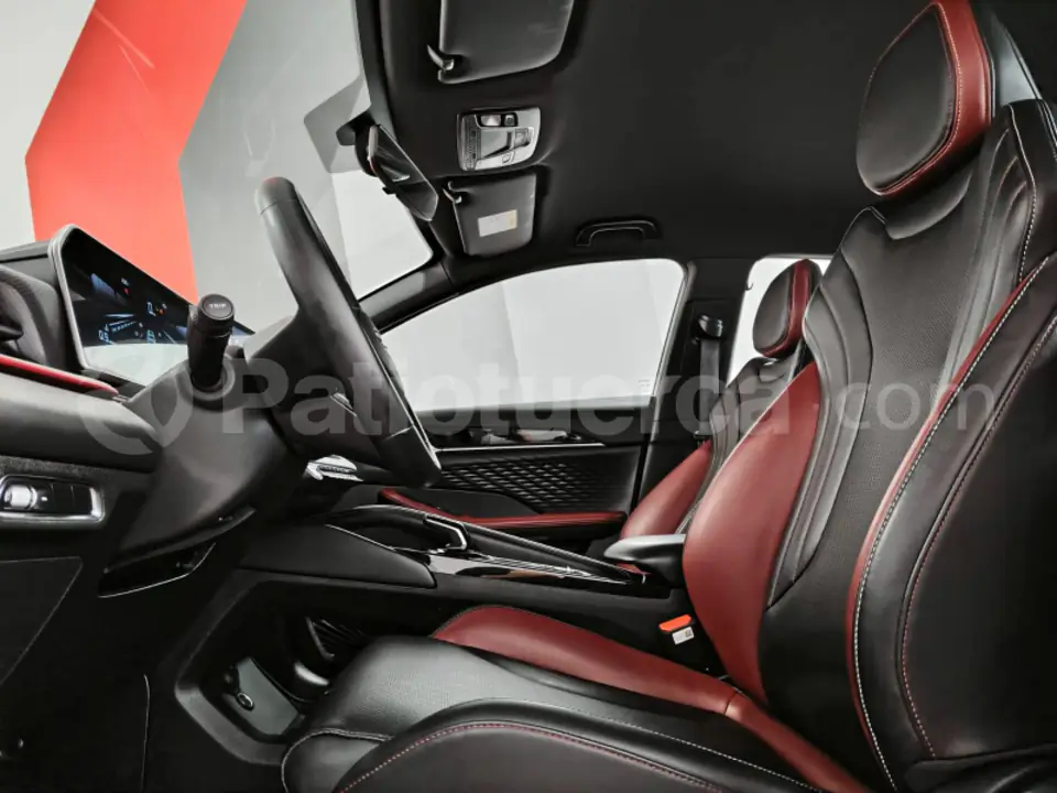 Foto 10 de Geely Coolray