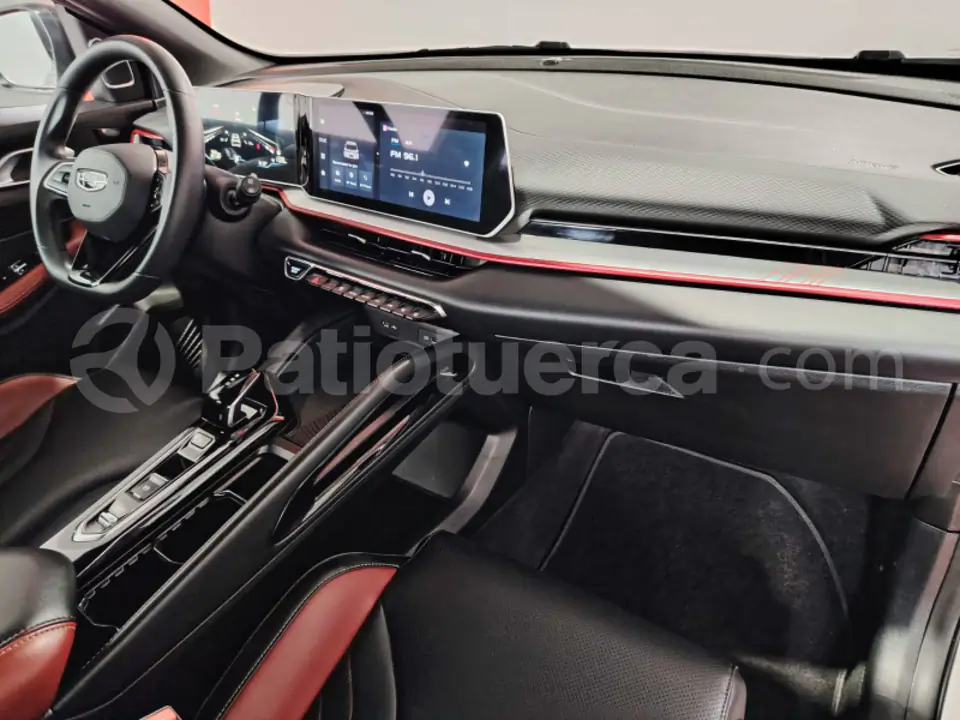 Foto 15 de Geely Coolray