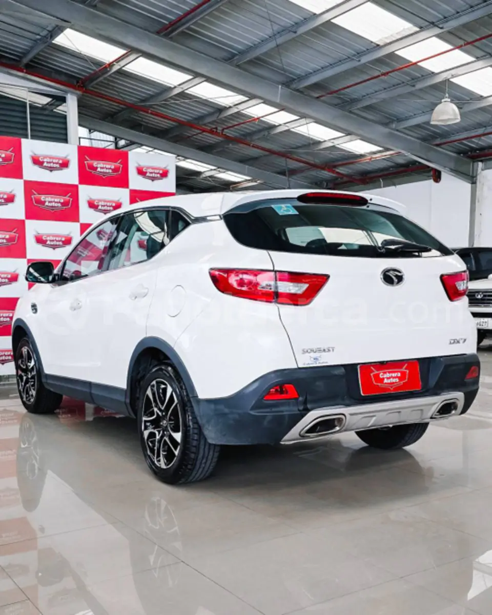 Foto 9 de Soueast DX7