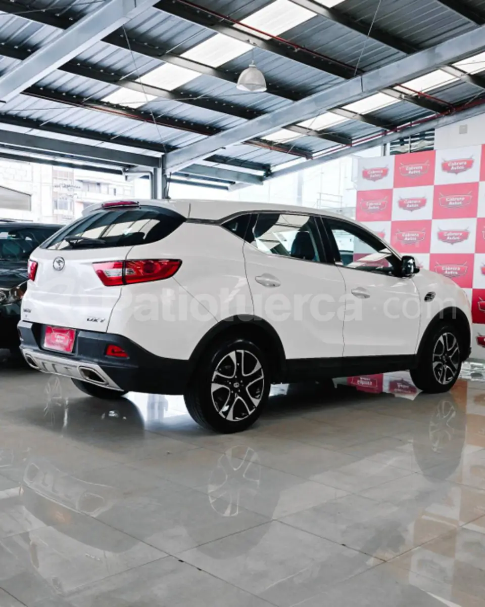 Foto 11 de Soueast DX7