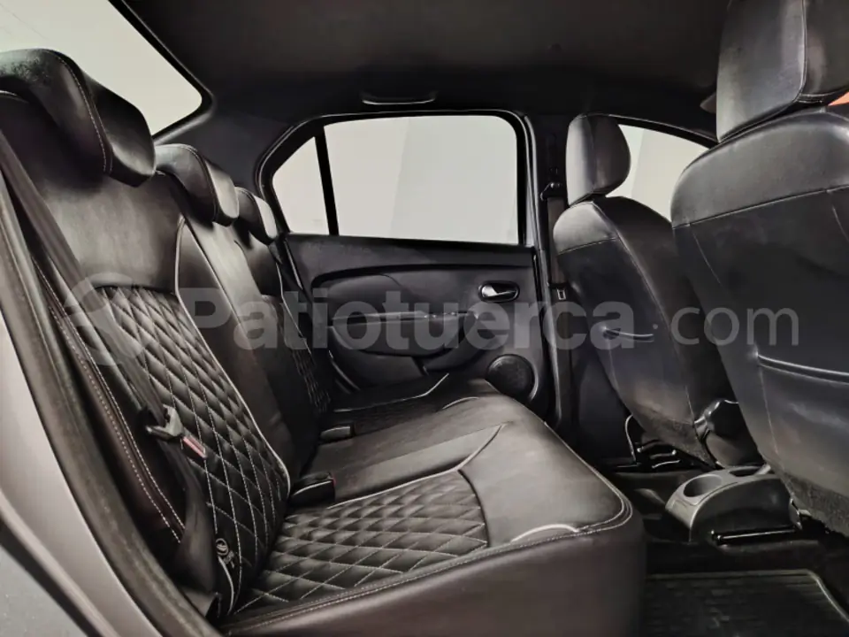 Foto 9 de Renault LOGAN CROSS INTENS