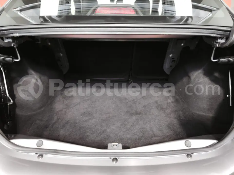 Foto 22 de Renault LOGAN CROSS INTENS