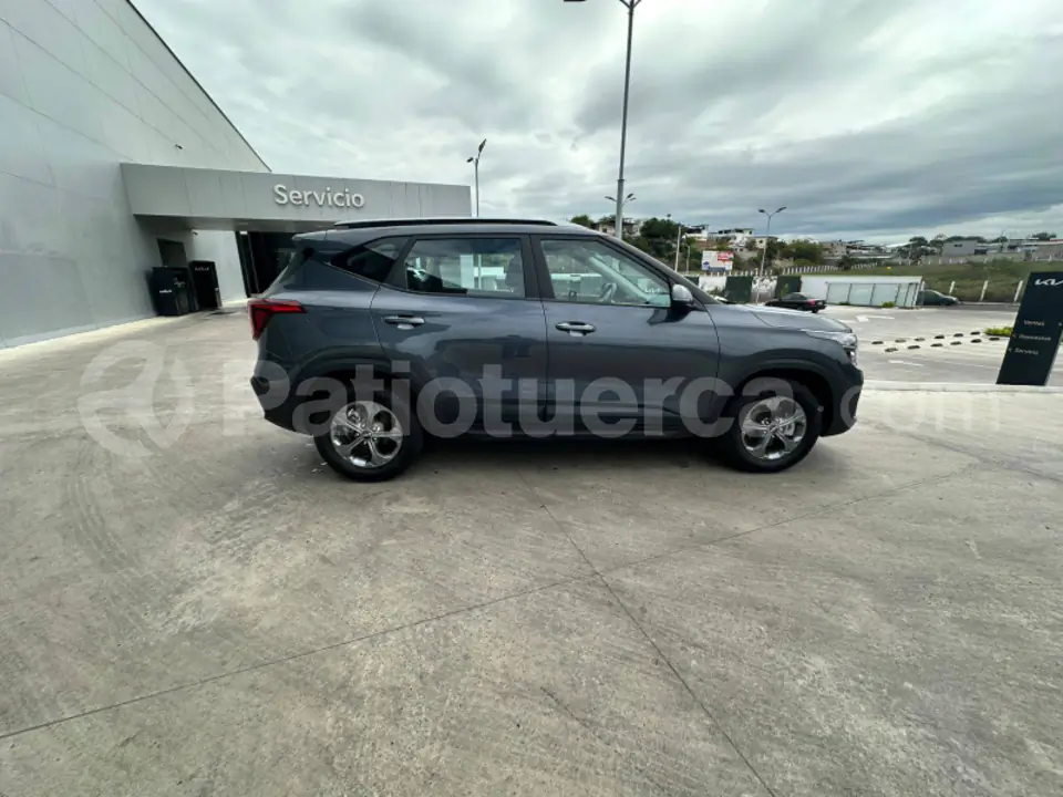 Foto 4 de Kia Seltos LX