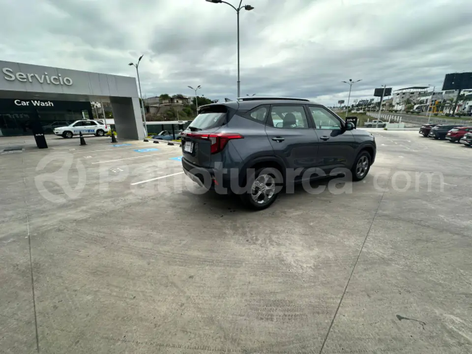 Foto 5 de Kia Seltos LX