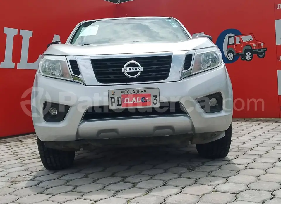 Foto 1 de Nissan Frontier SE