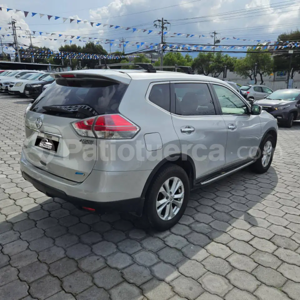 Foto 3 de Nissan X-Trail Sense