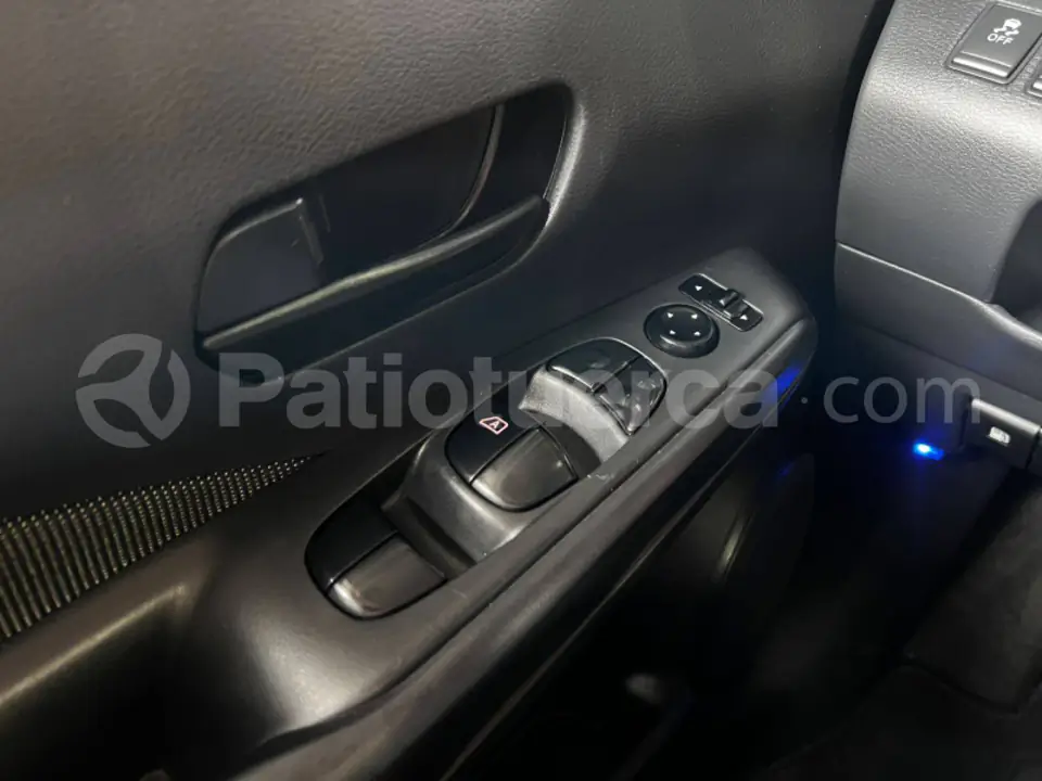 Foto 17 de Nissan Kicks Drive