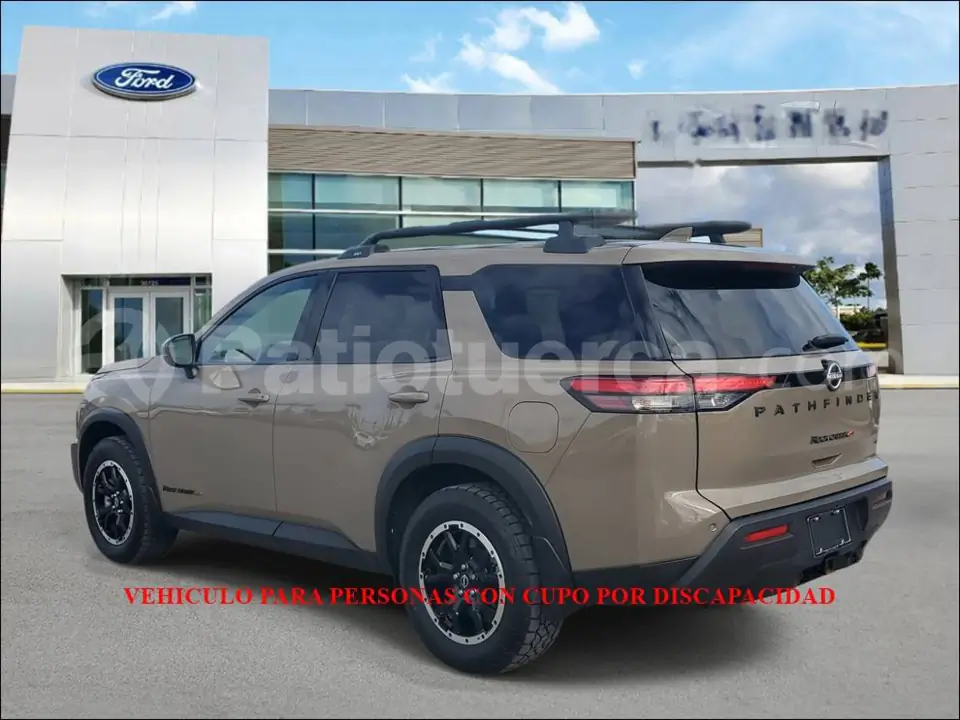 Foto 3 de Nissan Pathfinder