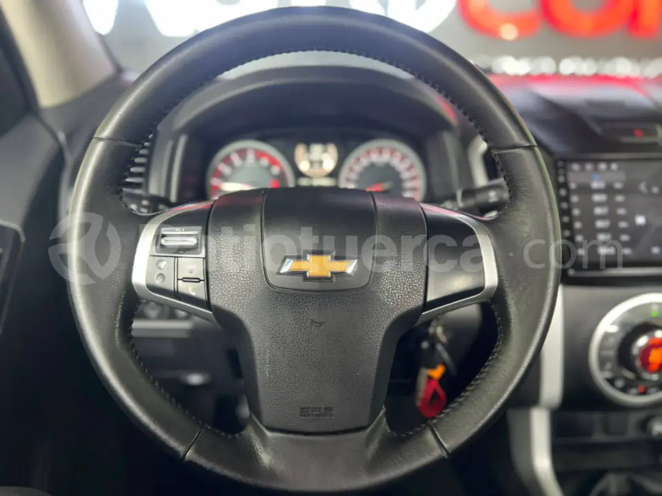 Foto 16 de Chevrolet DMAX CRDI FULL