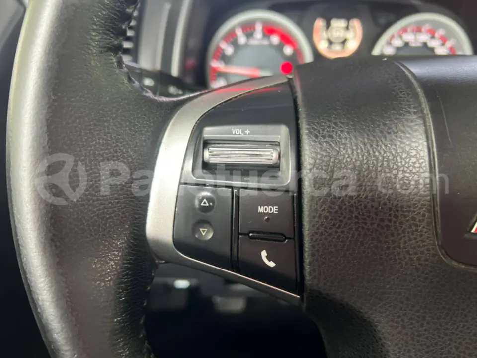 Foto 17 de Chevrolet DMAX CRDI FULL