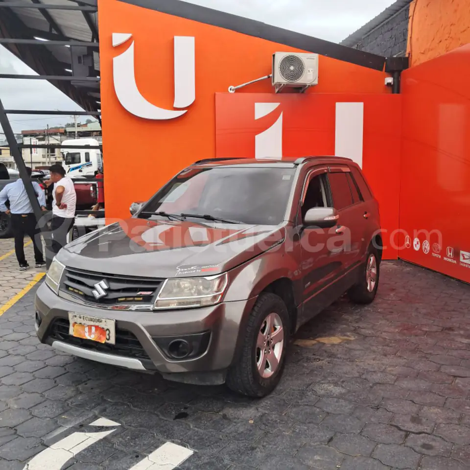 Foto 2 de Suzuki Grand Vitara SZ