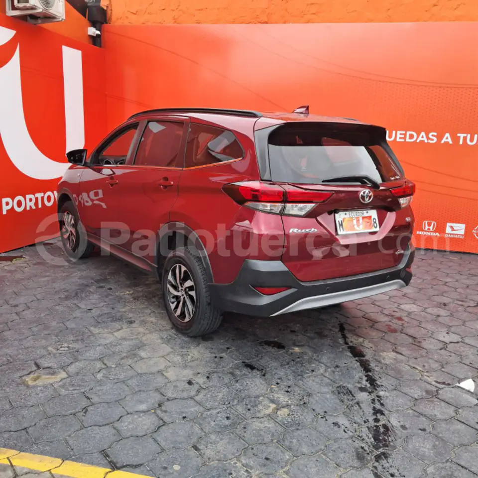 Foto 6 de Toyota Rush