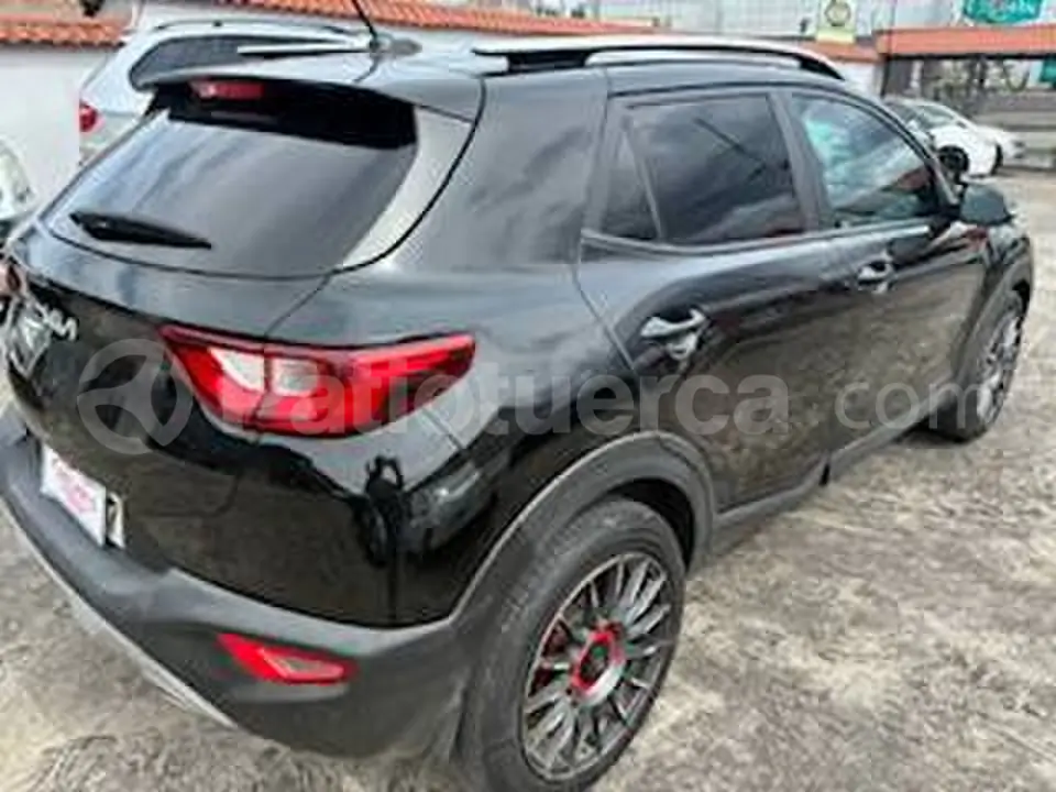 Foto 5 de Kia Stonic LX