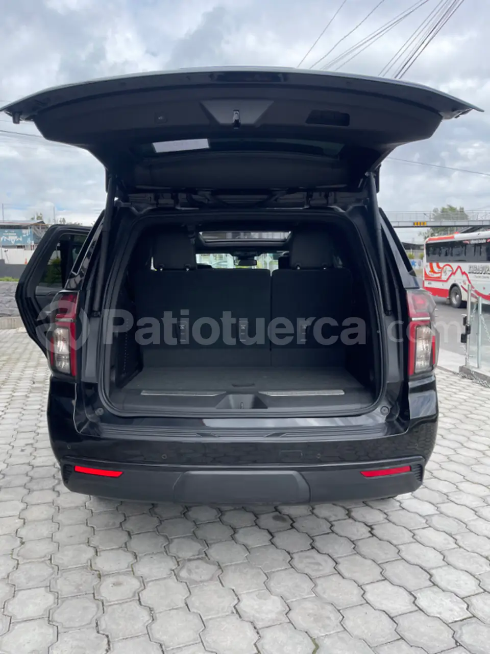 Foto 7 de Chevrolet Tahoe Z71
