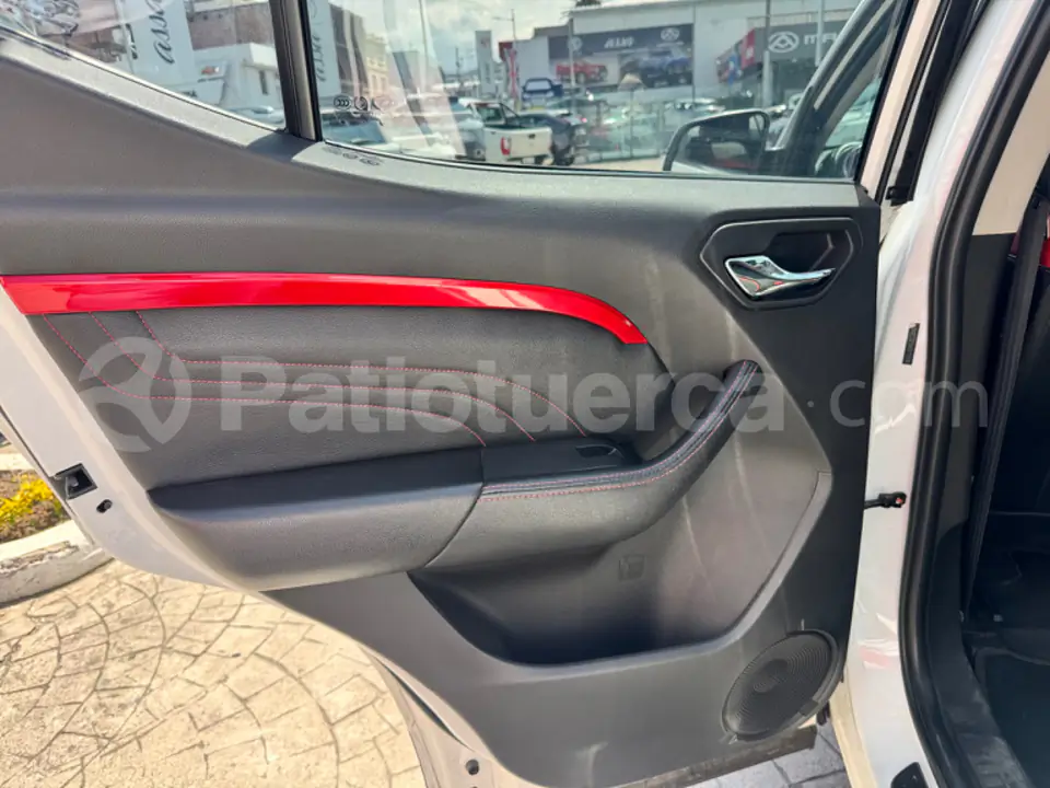 Foto 10 de Soueast DX3