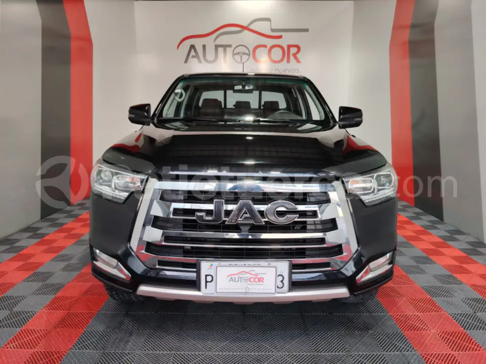 Foto 2 de JAC T8 LUXURY