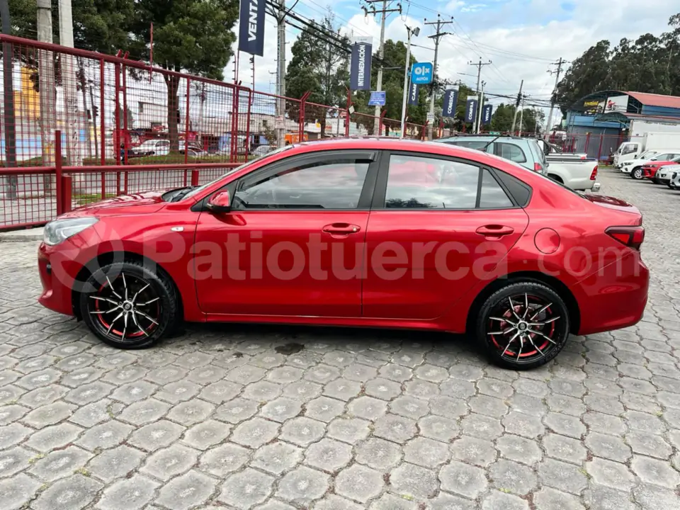 Foto 5 de Kia Rio LX AC