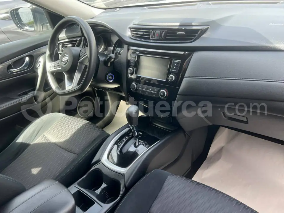 Foto 10 de Nissan X-Trail Sense 2 Row