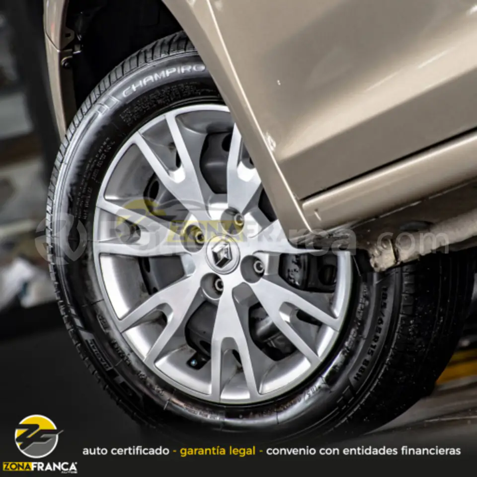 Foto 7 de Renault Logan zen fase II