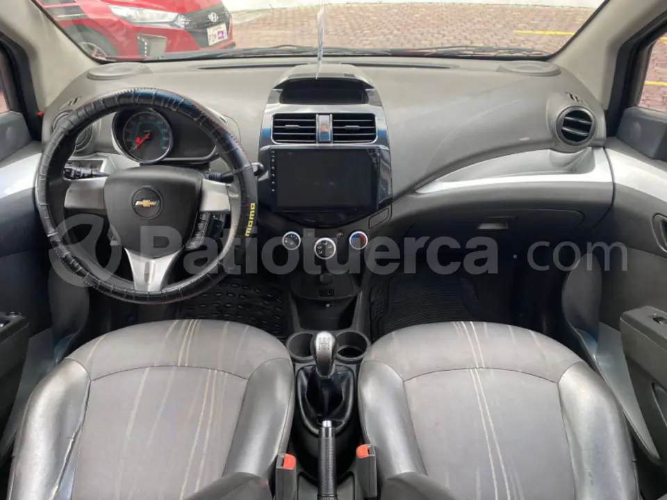 Foto 6 de Chevrolet Spark GT