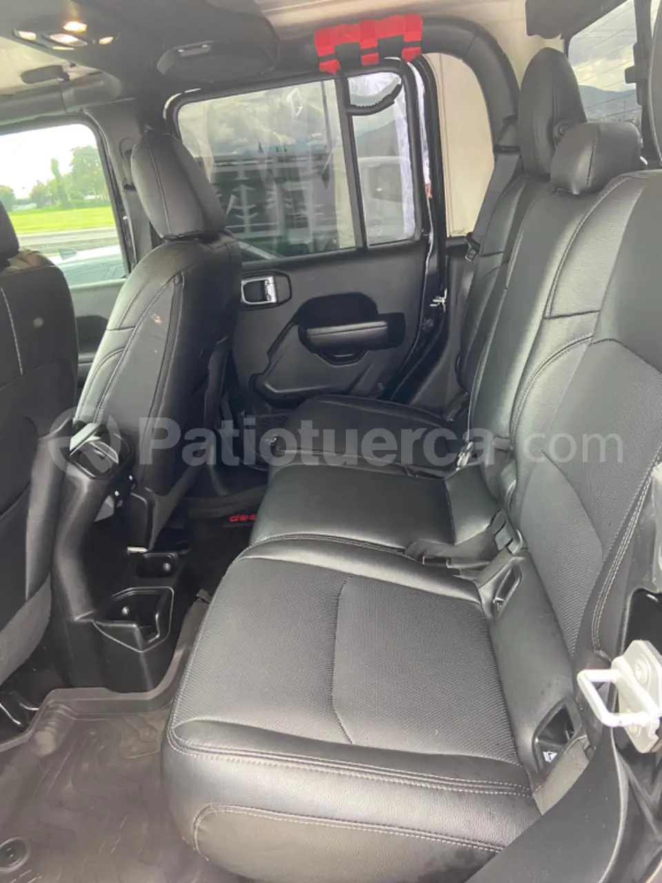 Foto 9 de Jeep GLADIATOR SPORT
