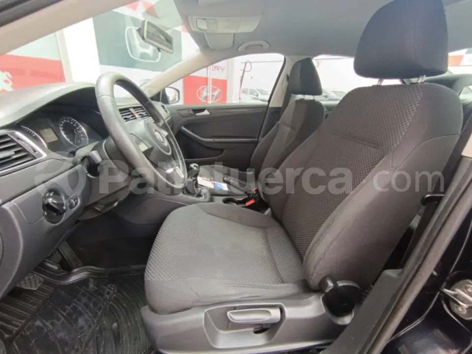 Foto 4 de Volkswagen Jetta 2500