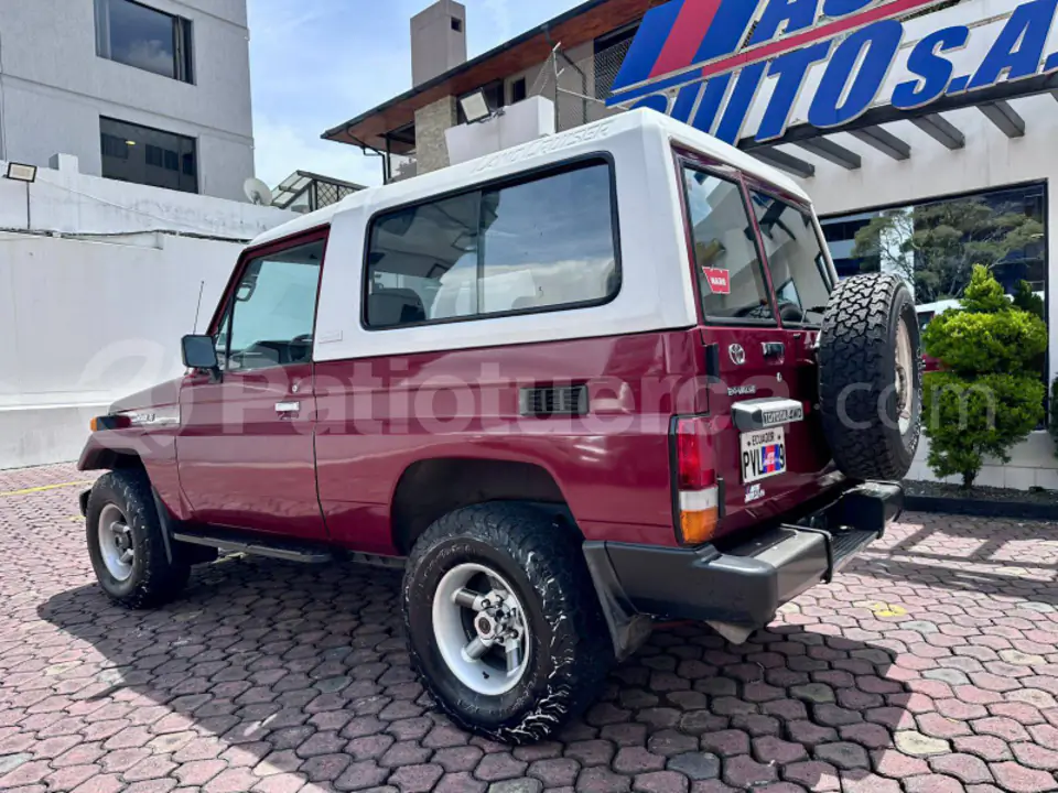Foto 2 de Toyota Land Cruiser