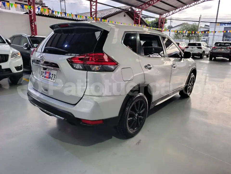 Foto 4 de Nissan XTRAIL 2 ROW