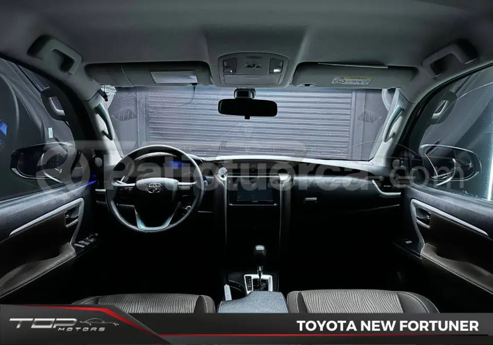 Foto 9 de Toyota New Fortuner