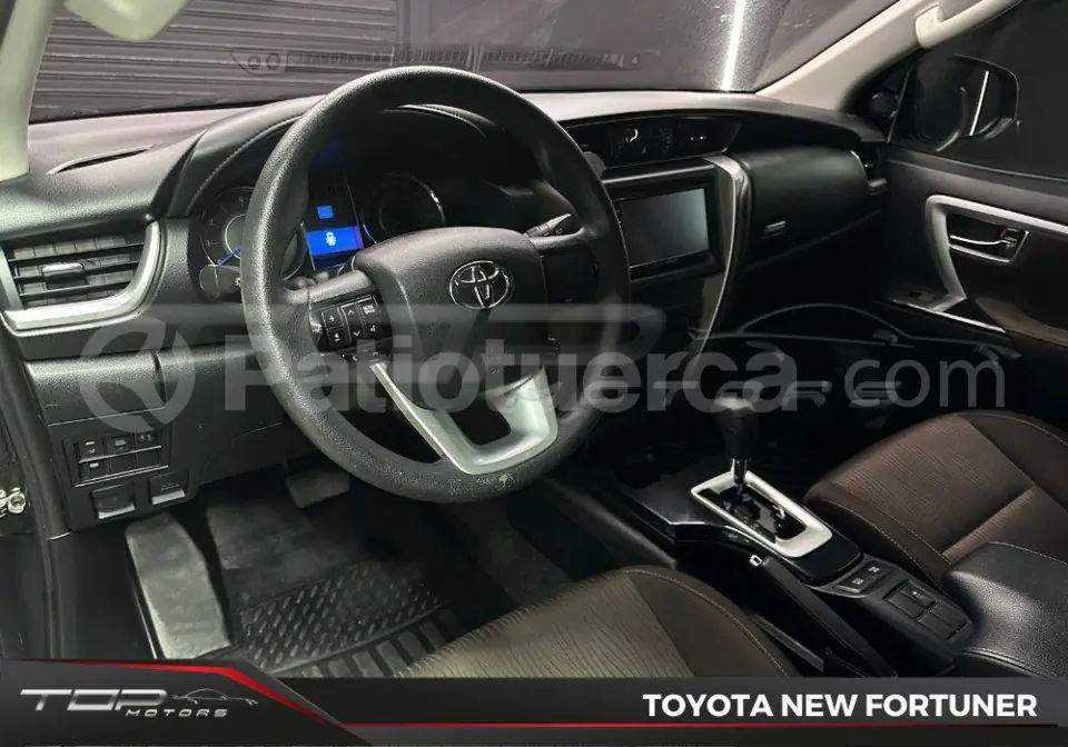 Foto 10 de Toyota New Fortuner
